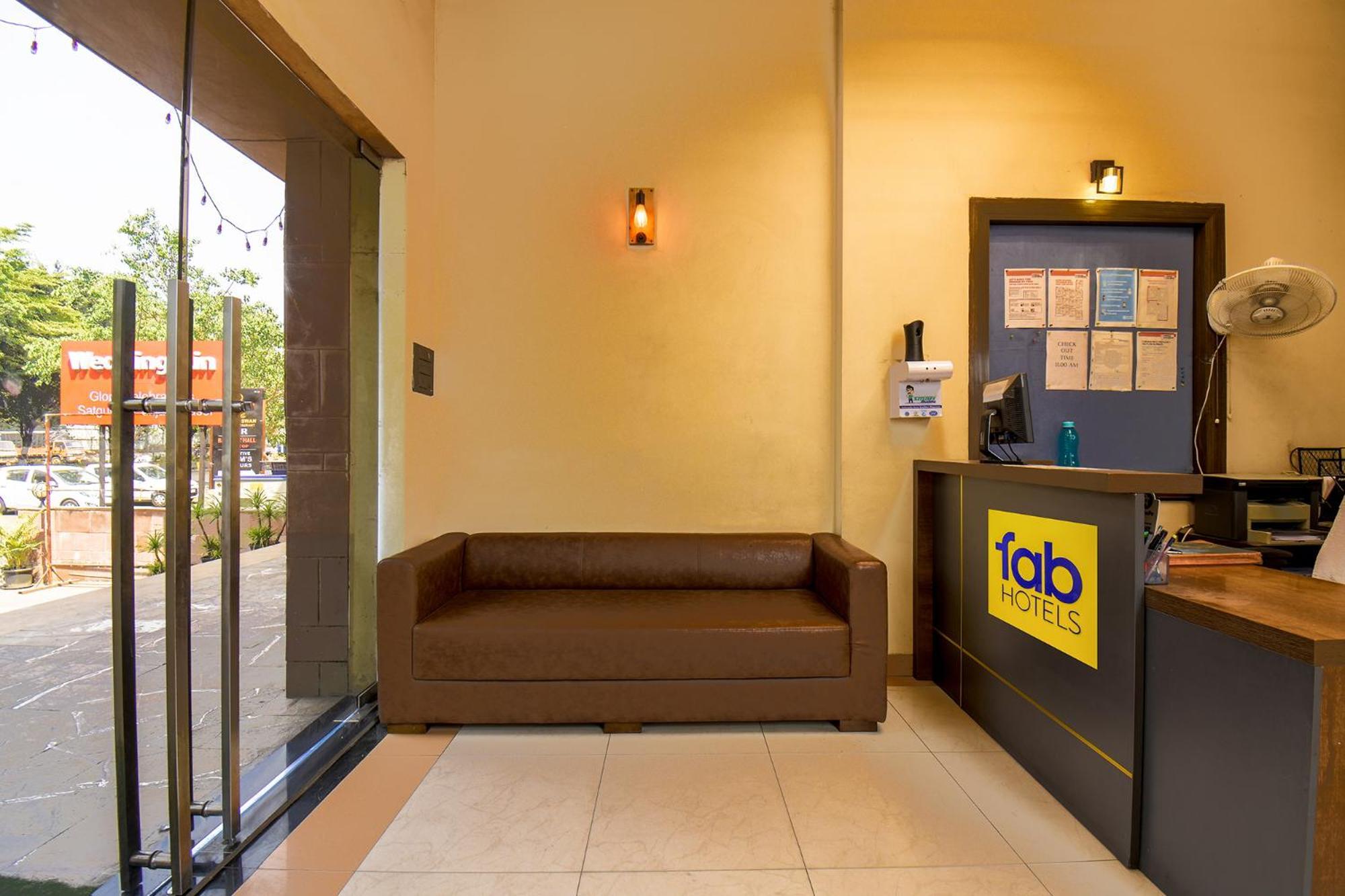 Fabexpress Glory - Nr Skywalk Bridge Hotel Pimpri-Chinchwad Exterior foto