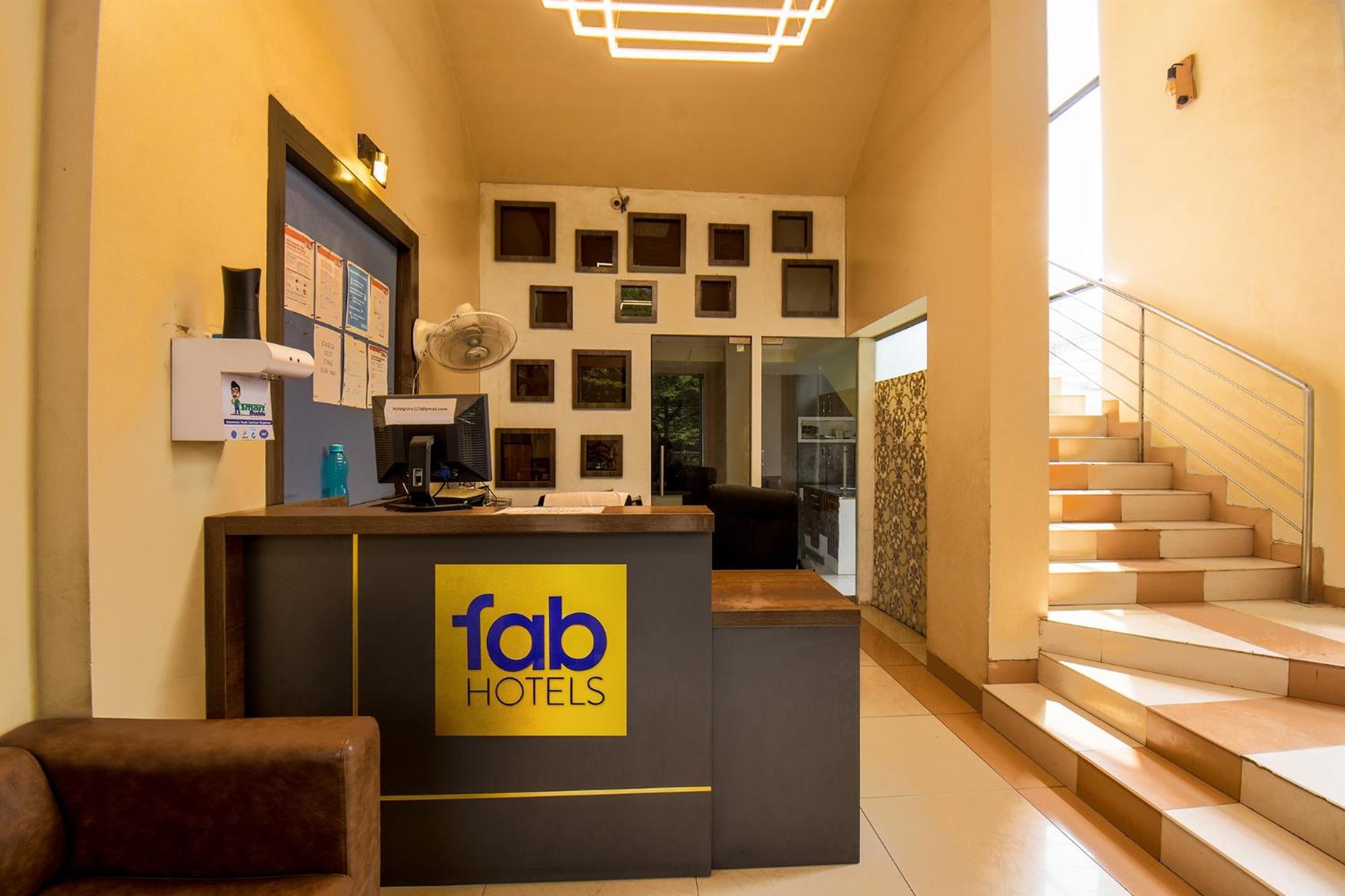Fabexpress Glory - Nr Skywalk Bridge Hotel Pimpri-Chinchwad Exterior foto